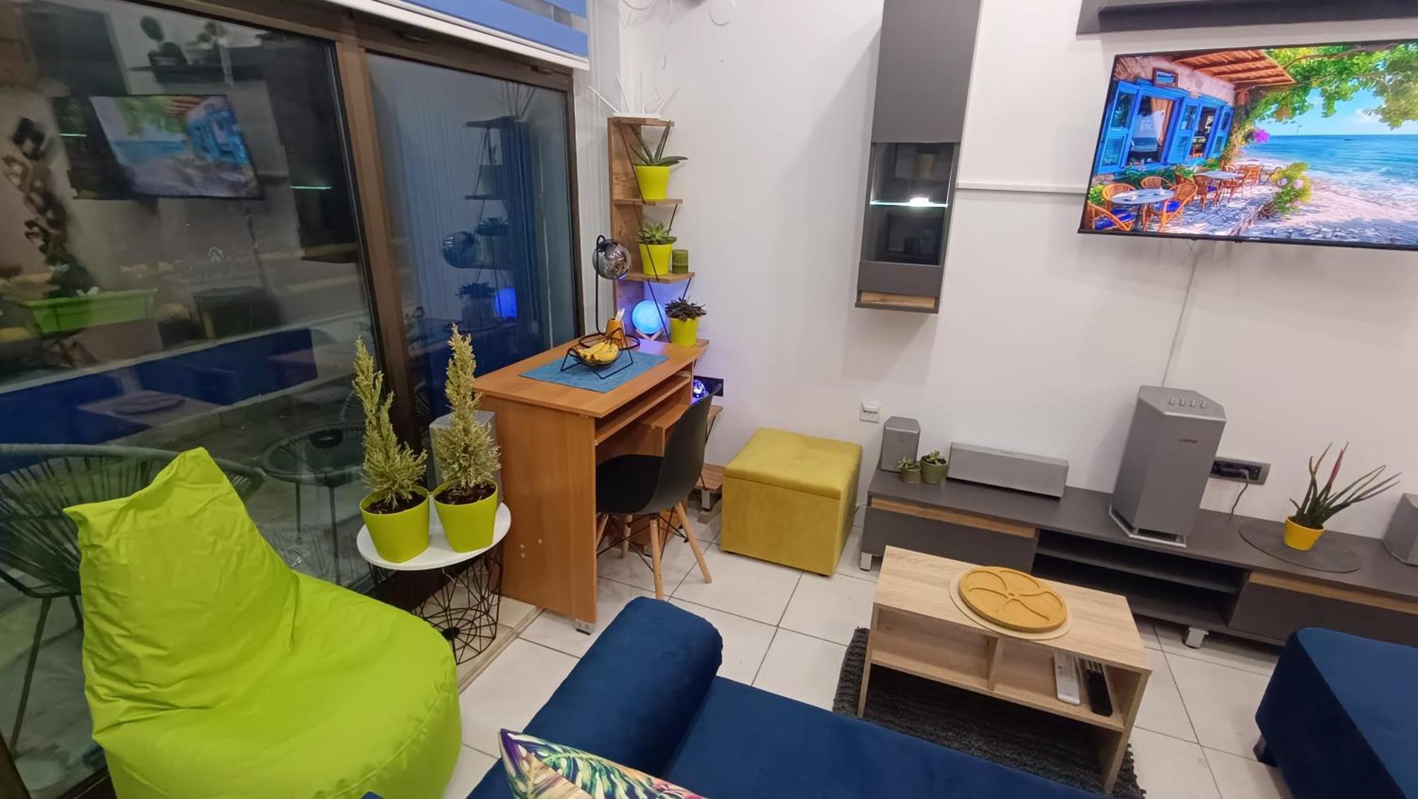Nitro Inn - Premium Apartments - Wine Tasting - Souvenir - Art Gallery - Private Guided Tours - Relaxing - Romantic Skopje Buitenkant foto