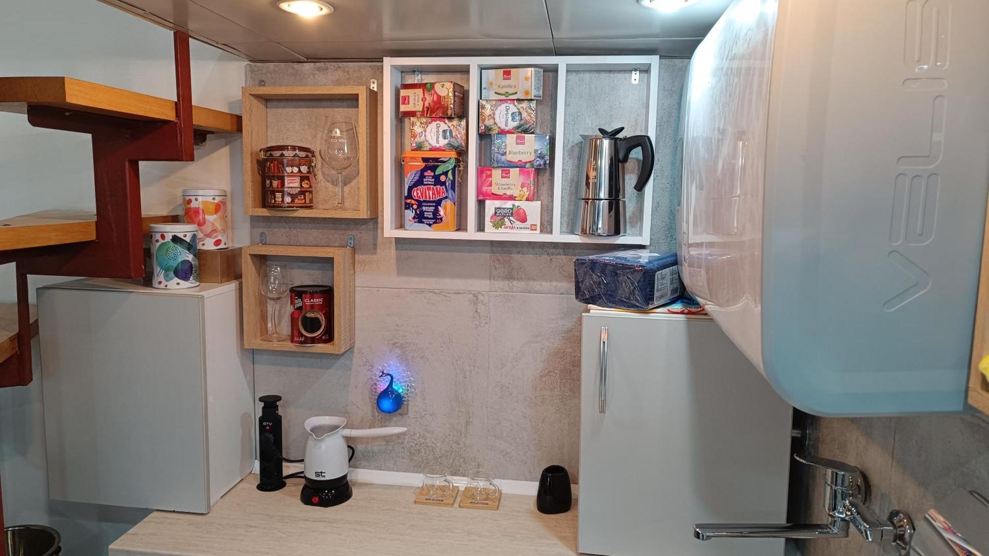 Nitro Inn - Premium Apartments - Wine Tasting - Souvenir - Art Gallery - Private Guided Tours - Relaxing - Romantic Skopje Buitenkant foto